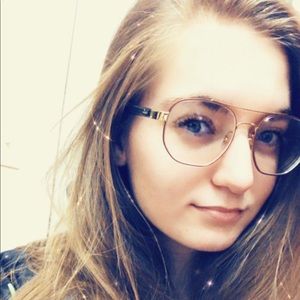 Meet your Posher, Savana